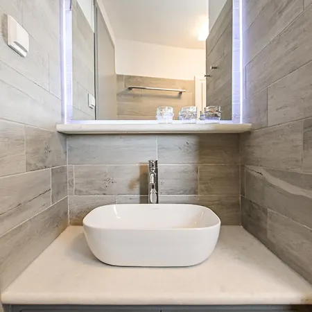 Diamantis Cove On The Villa *